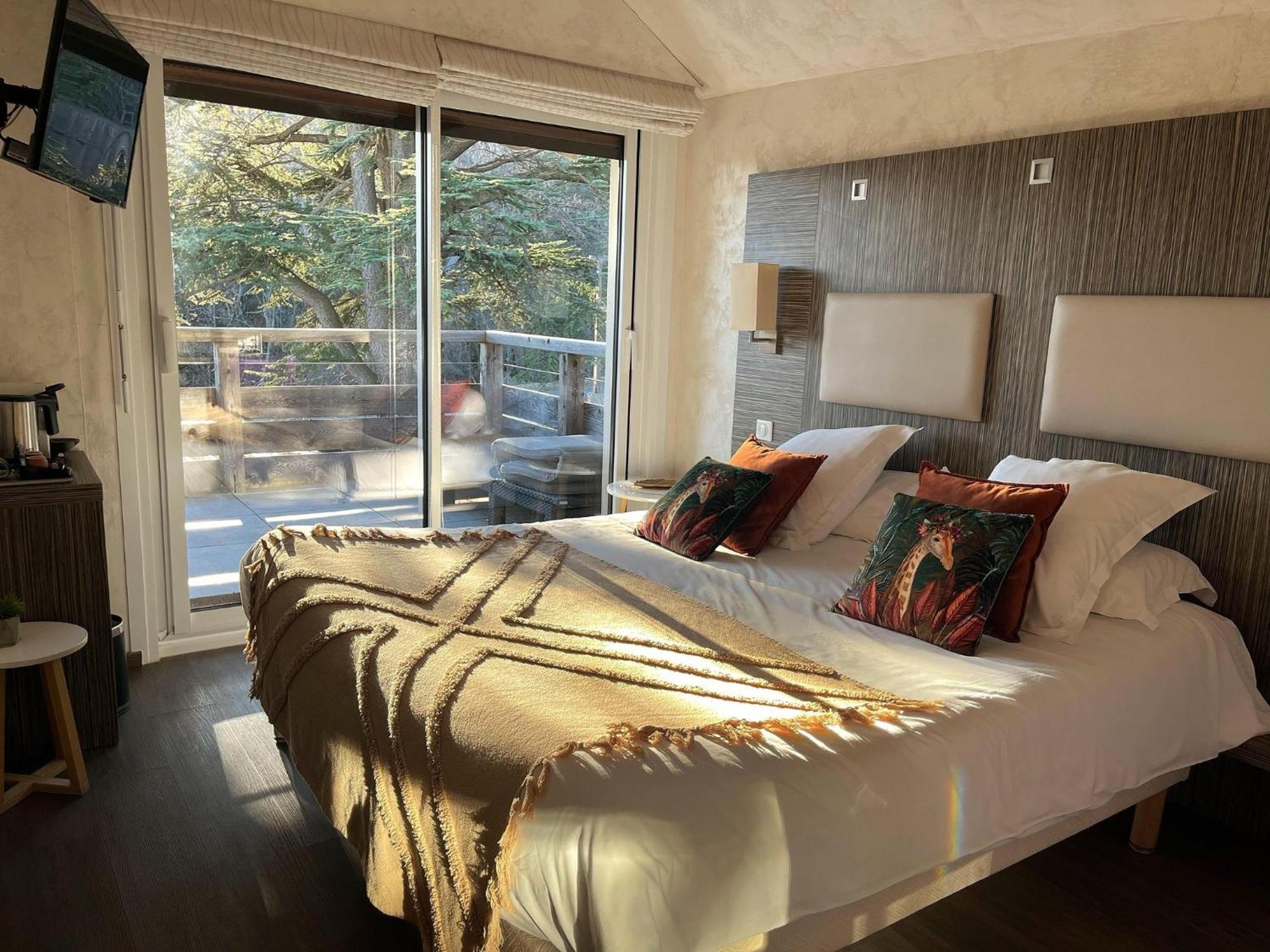 Les Olivades Hotel Gap Bagian luar foto