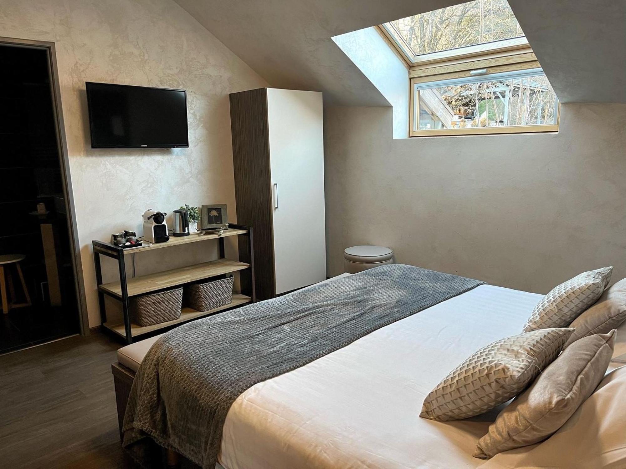 Les Olivades Hotel Gap Bagian luar foto